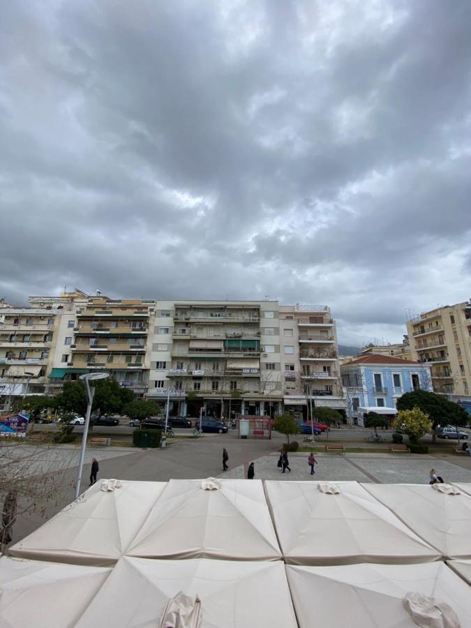 on the square studio Kalamata Extérieur photo
